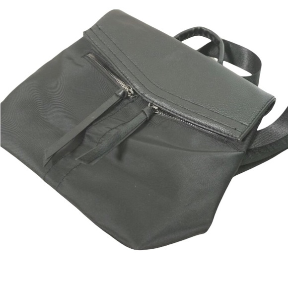 Botkier New York black mini trigger backpack - Picture 2 of 7